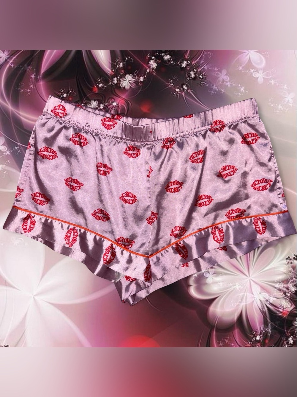 victoria’s secret kiss logo print satin sleep shorts, sz sm, can fit md